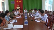 Đồng chí Bí thư Huyện ủy làm việc với Ban Thường vụ Đảng ủy xã Tân Hưng