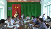 Bí thư Huyện ủy Hớn Quản làm việc với Đảng bộ xã Tân Hưng